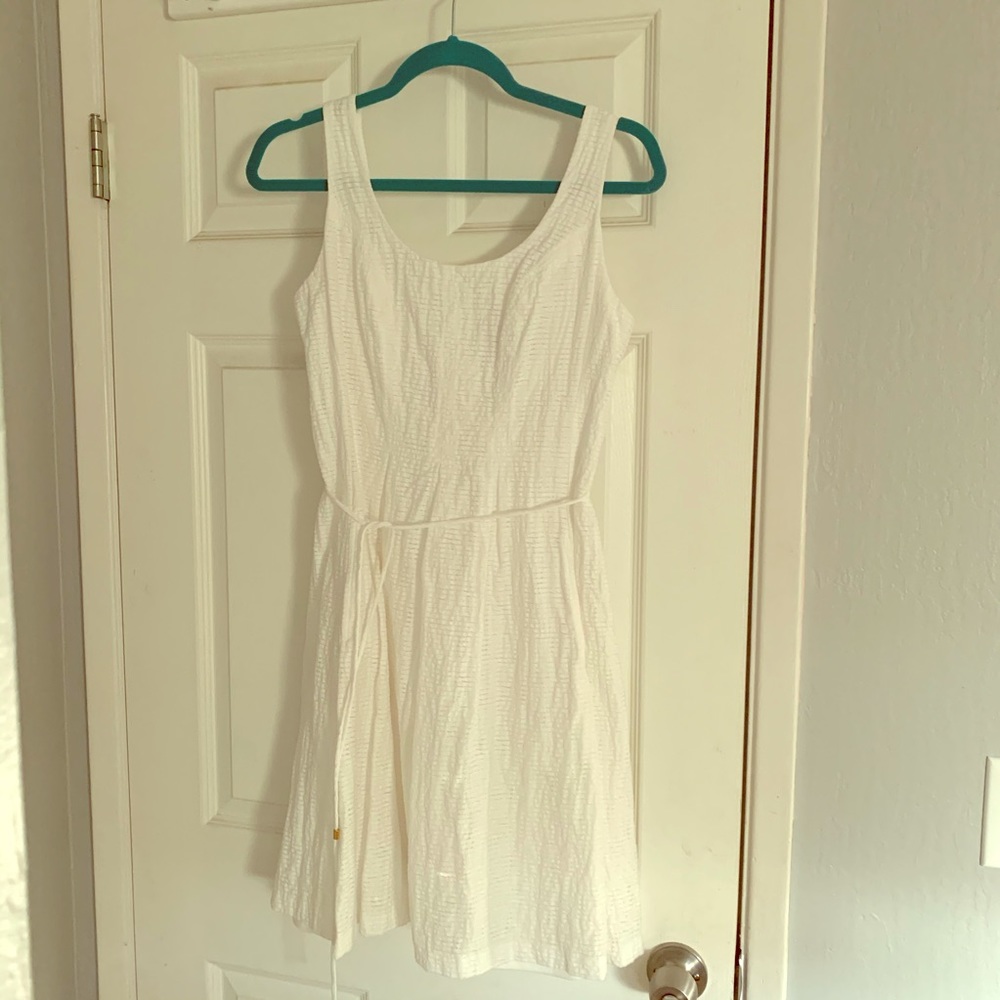 Nine West White Crepe-like dress
